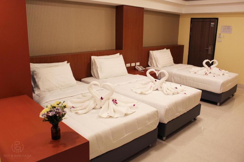 Rest@Ratchada hotel Bangkok Exteriér fotografie